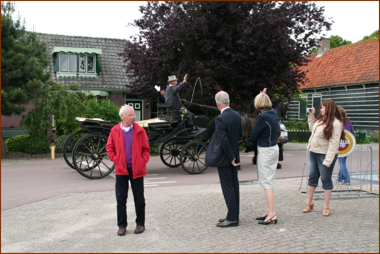 935 Willy & Gerard 163 Met de Koets